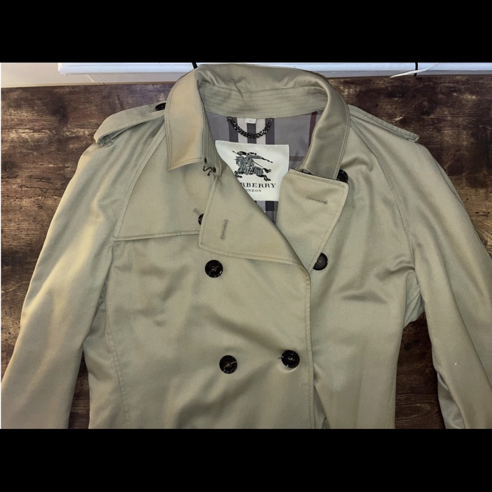 Burberry Trench coat